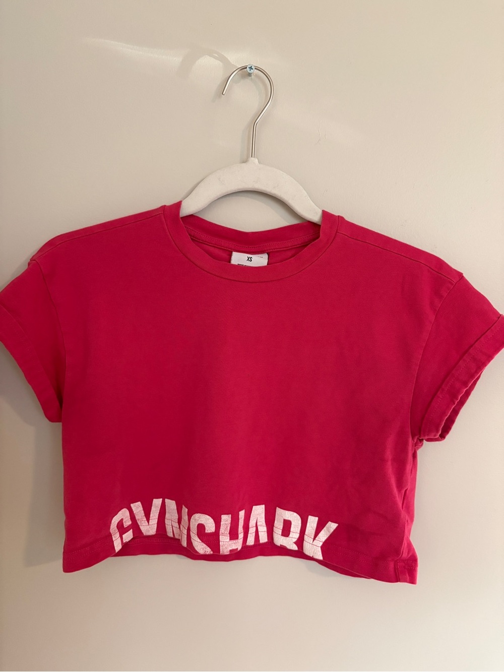 Gymshark Pink Cropped Logo Tee